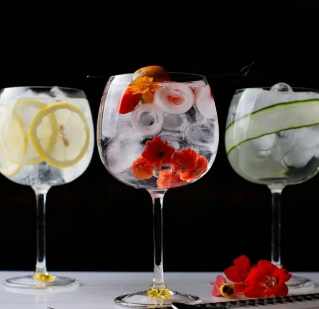 6 taças Strauss para uma mesa posta refinada